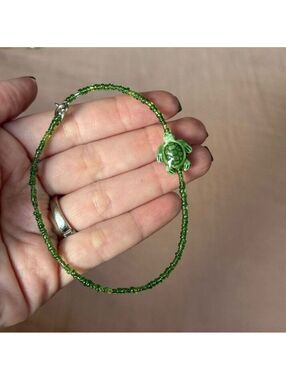 Green Turtle Beaded Anklet – 9.5”